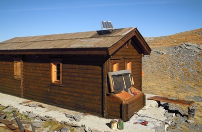 Impianto fotovoltaico bivacco Colle del Beth